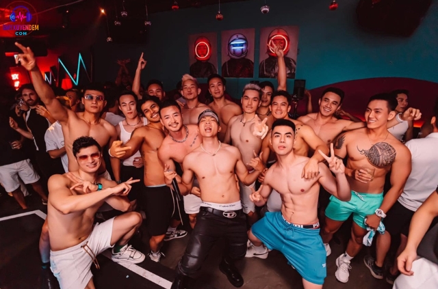 Điểm Danh Những Quán Bar Gay Sài Gòn "Must-Try"