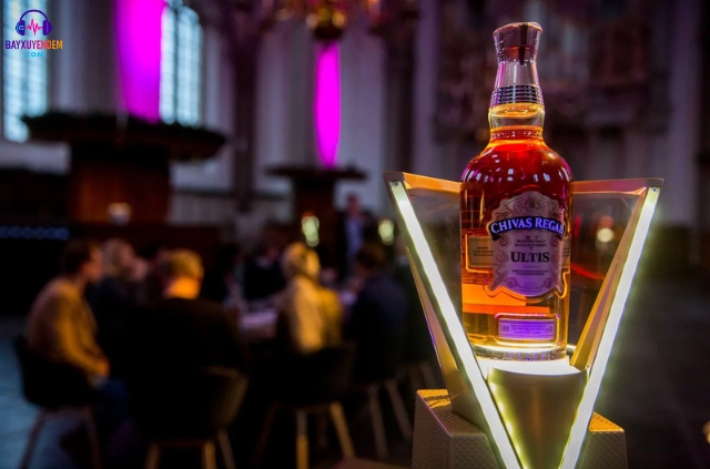 Chắc hẳn Chivas 12 không còn xa lạ gì với các dân chơi
